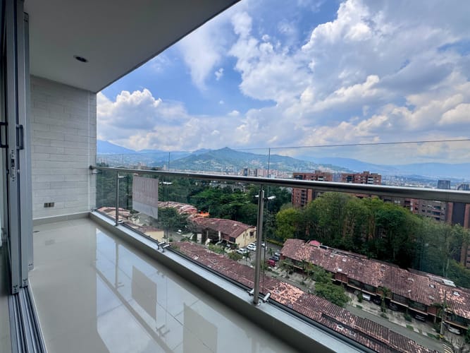Apartamento de 3 alcobas en arriendo en Señorial, Envigado, 78 m² · foto 4 de 16