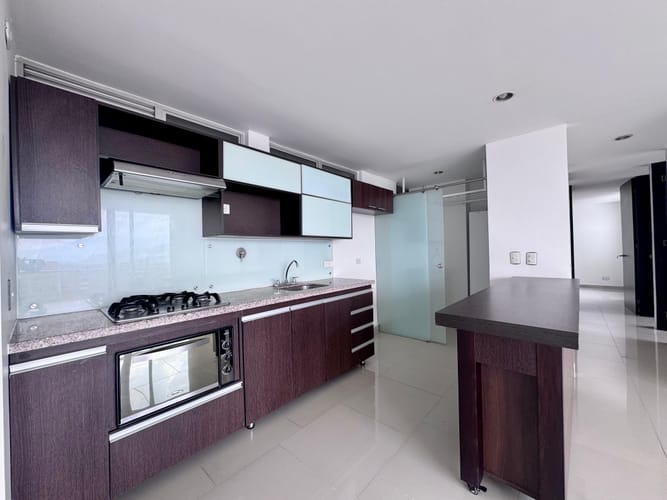 Apartamento de 3 alcobas en arriendo en Señorial, Envigado, 78 m² · foto 5 de 16