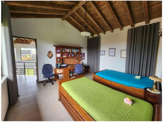 Casa de 3 alcobas en venta en Escobero, Envigado, 260 m² · foto 5 de 12