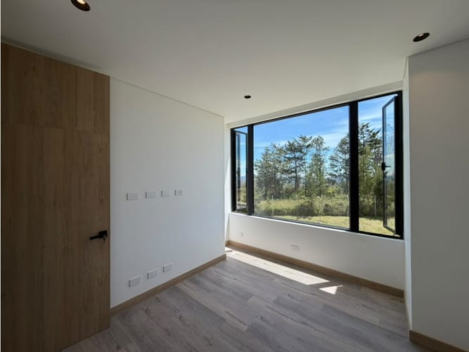 Casa de 3 alcobas en arriendo en La Candelaria, Rionegro, 428 m² · foto 12 de 24