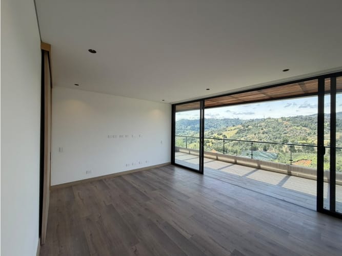 Casa de 3 alcobas en arriendo en La Candelaria, Rionegro, 428 m² · foto 17 de 24