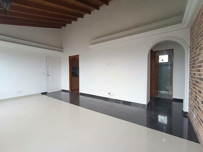 Apartamento de 3 alcobas en arriendo en La Ceja, 97 m² · foto 2 de 16