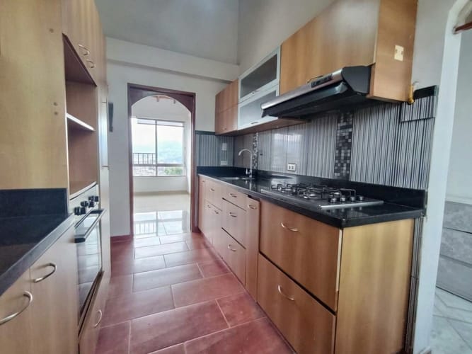 Apartamento de 3 alcobas en arriendo en La Ceja, 97 m² · foto 3 de 16