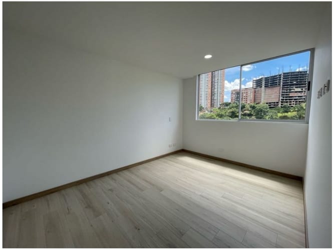 Apartamento de 2 alcobas en venta en Sabaneta Real, Sabaneta, 69 m² · foto 3 de 8