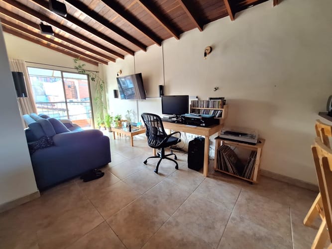 Apartamento de 3 alcobas en venta en Loma De Los Bernal, Medellín, 69 m² · foto 8 de 15