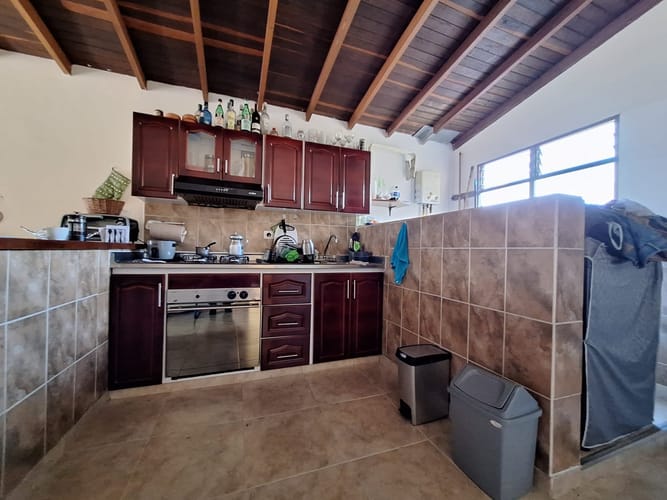 Apartamento de 3 alcobas en venta en Loma De Los Bernal, Medellín, 69 m² · foto 3 de 15