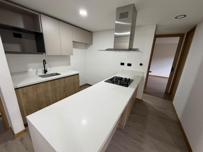Apartamento de 2 alcobas en arriendo en Asomadera No.2, Medellín, 62 m² · foto 8 de 8