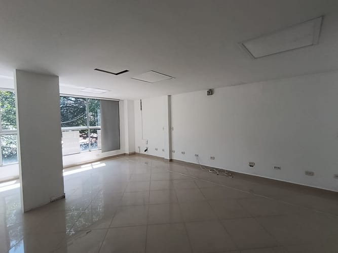 Oficina en arriendo en Laureles, Medellín, 400 m² · foto 4 de 10