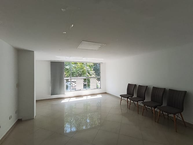 Oficina en arriendo en Laureles, Medellín, 400 m² · foto 5 de 10