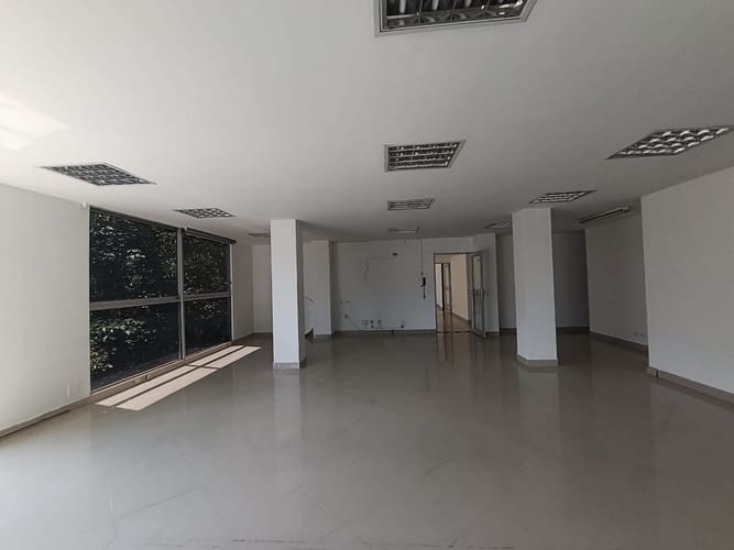 Oficina en arriendo en Laureles, Medellín, 400 m² · foto 8 de 10