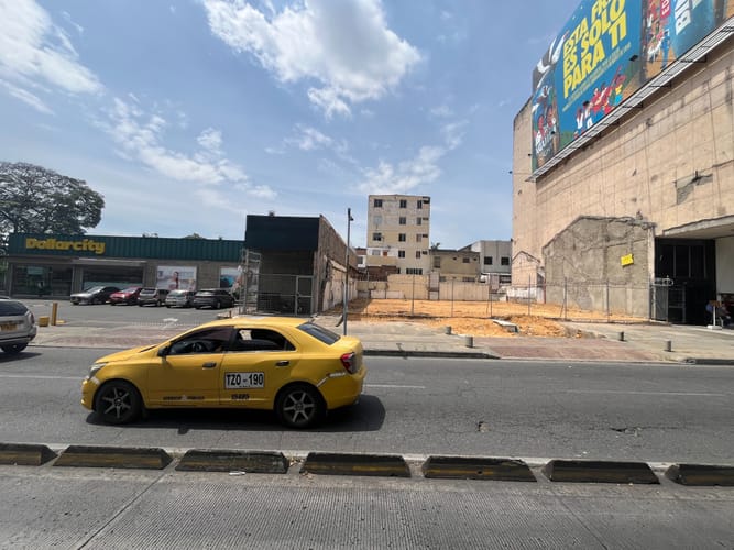 Lote en venta en El Piloto, Cali, 598 m² · foto 5 de 13