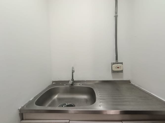 Oficina en arriendo en Laureles, Medellín, 400 m² · foto 9 de 10