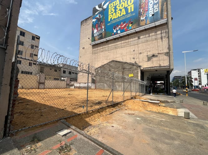 Lote en venta en El Piloto, Cali, 598 m² · foto 10 de 13