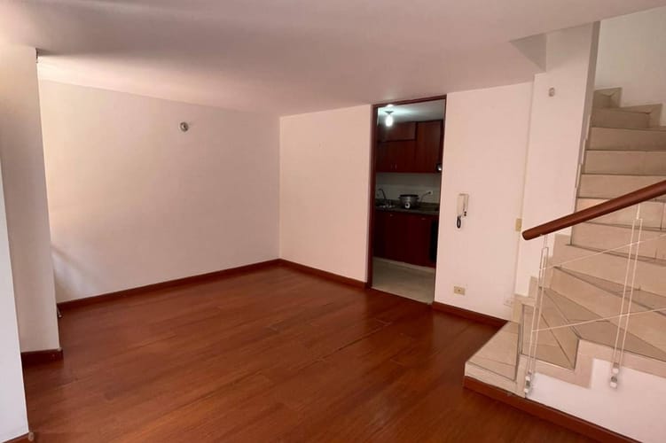 Casa de 3 alcobas en venta en Hipotecho Occidental, Bogotá, 80 m² · foto 3 de 15