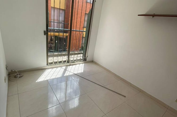 Casa de 3 alcobas en venta en Hipotecho Occidental, Bogotá, 80 m² · foto 13 de 15
