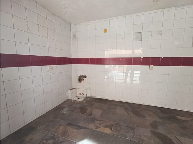 Local en arriendo en Pedregal, Medellín, 20 m² · foto 3 de 6