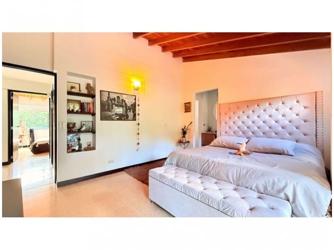 Casa de 3 alcobas en venta en Loma Del Chocho, Envigado, 220 m² · foto 14 de 24