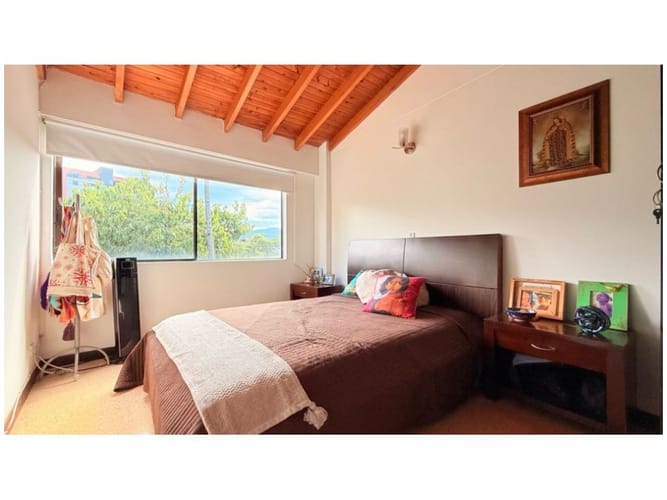 Casa de 3 alcobas en venta en Loma Del Chocho, Envigado, 220 m² · foto 18 de 24