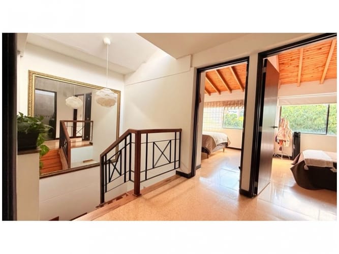 Casa de 3 alcobas en venta en Loma Del Chocho, Envigado, 220 m² · foto 21 de 24