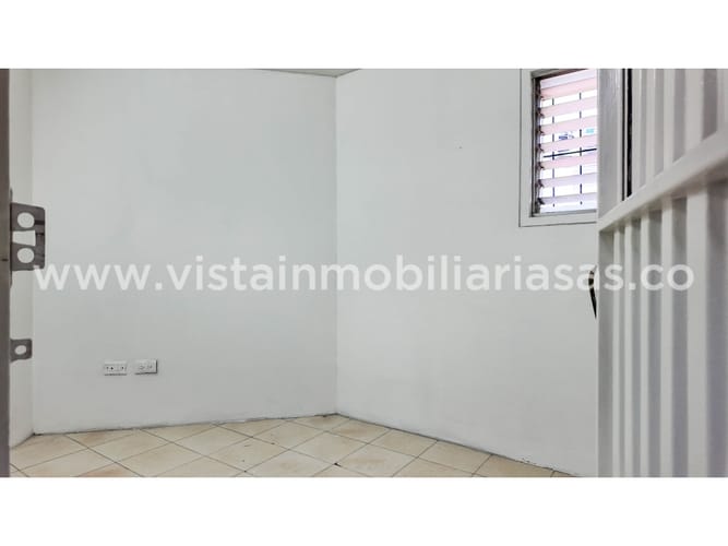 Oficina en arriendo en Avenida Santander, Manizales, 6 m² · foto 3 de 3