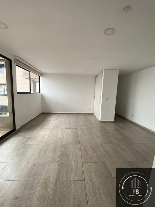 Apartamento de 2 alcobas en arriendo en Las Casitas, Sabaneta, 87 m² · foto 3 de 14