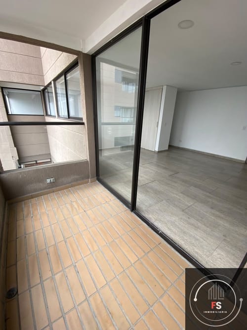 Apartamento de 2 alcobas en arriendo en Las Casitas, Sabaneta, 87 m² · foto 6 de 14