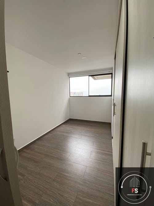 Apartamento de 2 alcobas en arriendo en Las Casitas, Sabaneta, 87 m² · foto 9 de 14