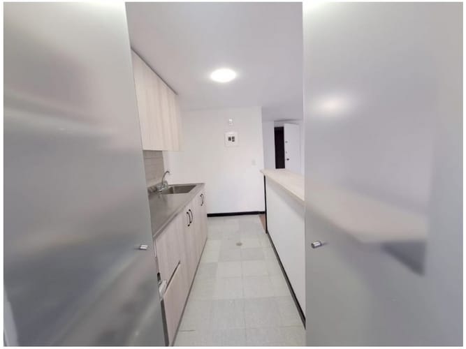Apartamento de 3 alcobas en venta en Loma De San Julian, Medellín, 90 m² · foto 7 de 21