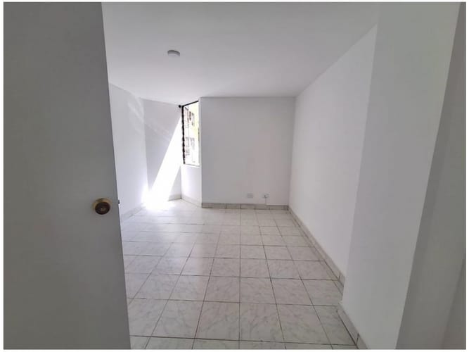 Apartamento de 3 alcobas en venta en Loma De San Julian, Medellín, 90 m² · foto 12 de 21