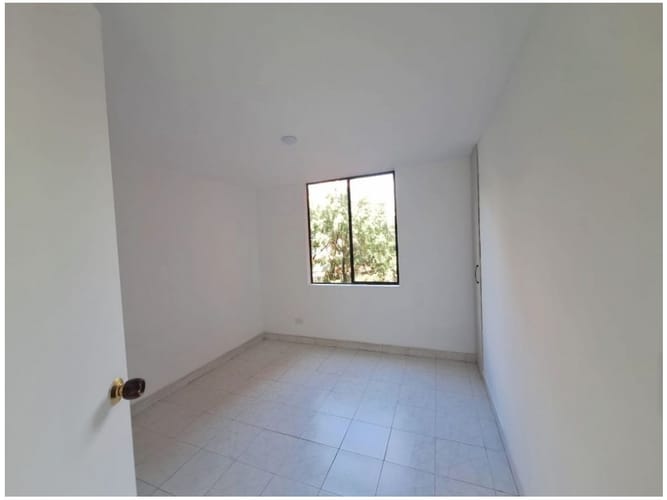Apartamento de 3 alcobas en venta en Loma De San Julian, Medellín, 90 m² · foto 14 de 21