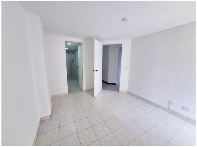 Apartamento de 3 alcobas en venta en Loma De San Julian, Medellín, 90 m² · foto 18 de 21