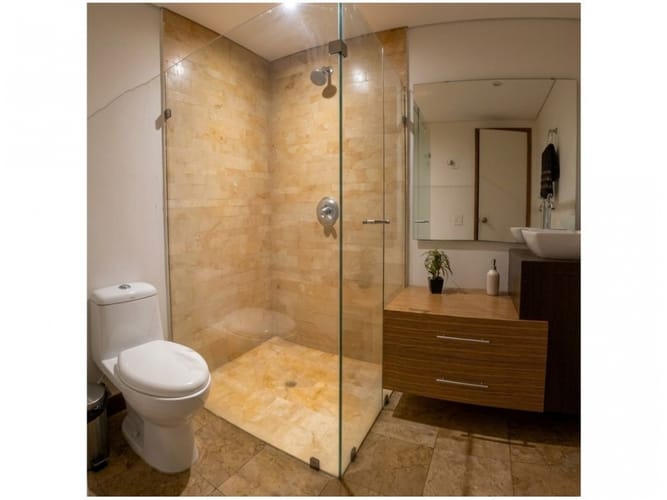 Apartamento de 3 alcobas en venta en El Diamante No. 2, Medellín, 137 m² · foto 8 de 16