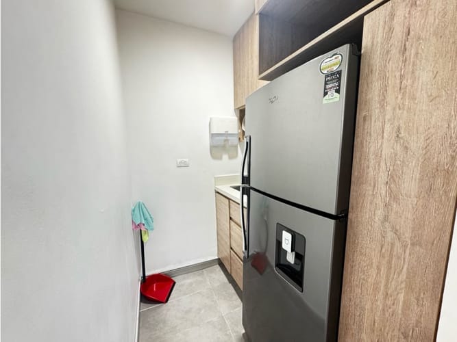 Oficina en venta en Castropol, Medellín, 134 m² · foto 5 de 11