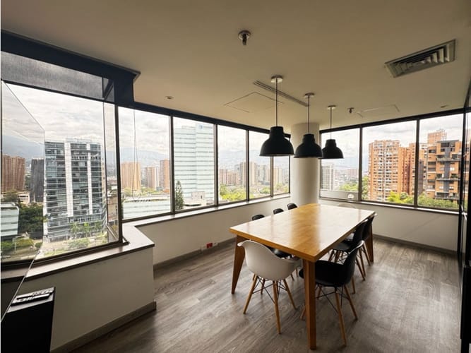 Oficina en venta en Castropol, Medellín, 134 m² · foto 8 de 11