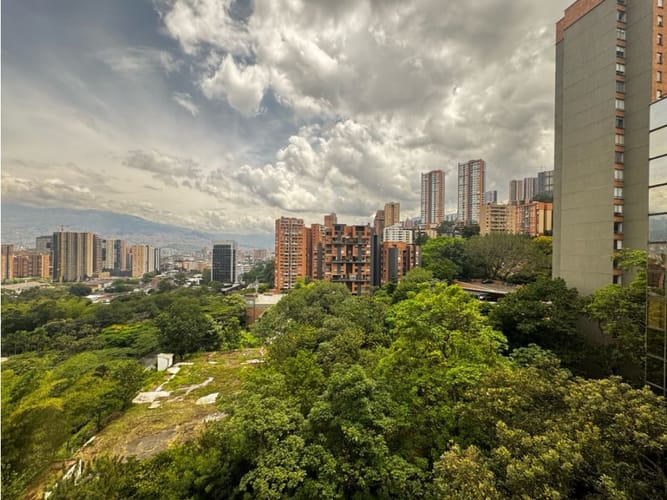 Oficina en venta en Castropol, Medellín, 134 m² · foto 11 de 11
