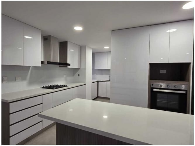 Apartamento de 3 alcobas en venta en Otraparte, Envigado, 137 m² · foto 2 de 13