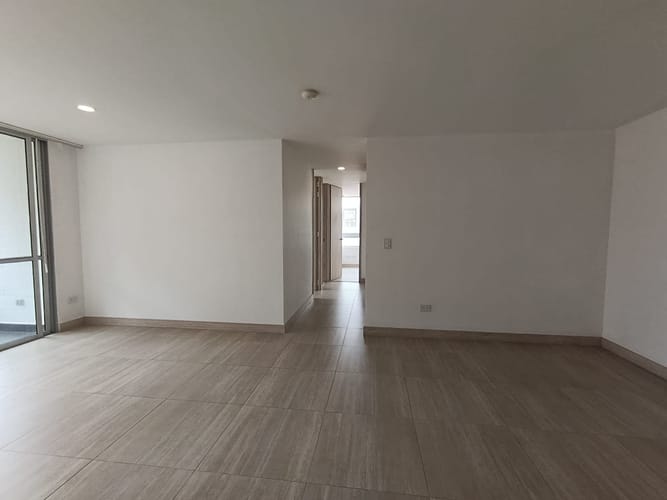 Apartamento de 3 alcobas en arriendo en Viviendas Del Sur, Itagüí, 78 m² · foto 2 de 20