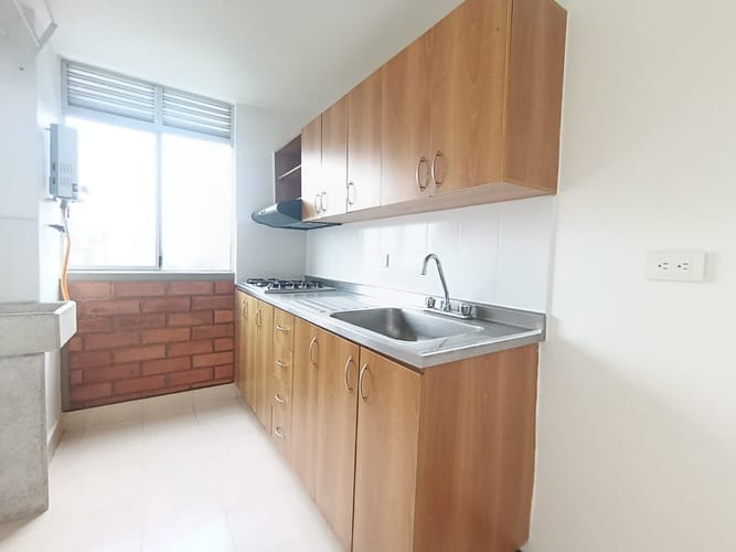 Apartamento de 2 alcobas en arriendo en Castropol, Medellín, 46 m² · foto 9 de 14