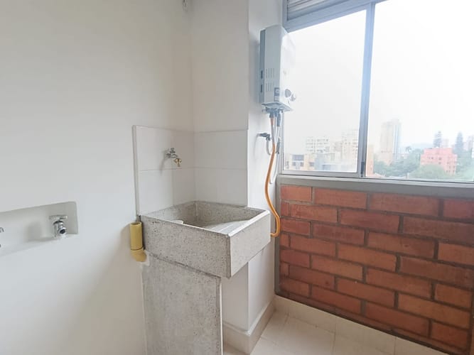 Apartamento de 2 alcobas en arriendo en Castropol, Medellín, 46 m² · foto 10 de 14