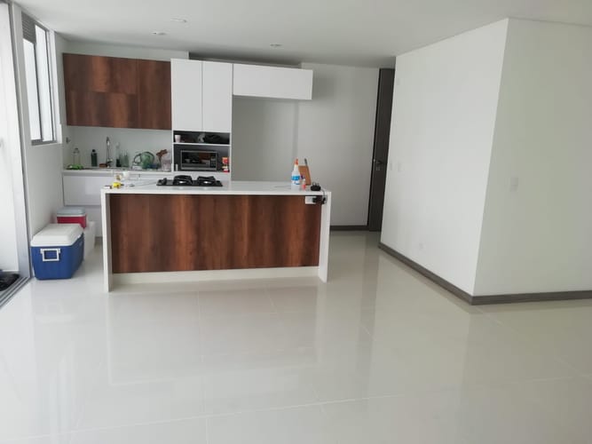 Apartamento de 3 alcobas en venta en Suramerica, Itagüí, 95 m² · foto 8 de 24