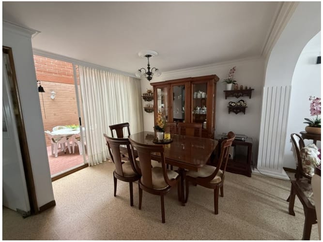 Casa de 4 alcobas en venta en Las Lomas No.2, Medellín, 165 m² · foto 7 de 23