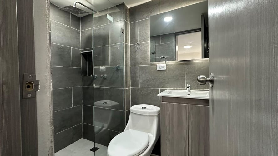 Apartamento de 3 alcobas en arriendo en San Gabriel, Bello, 48 m² · foto 10 de 12