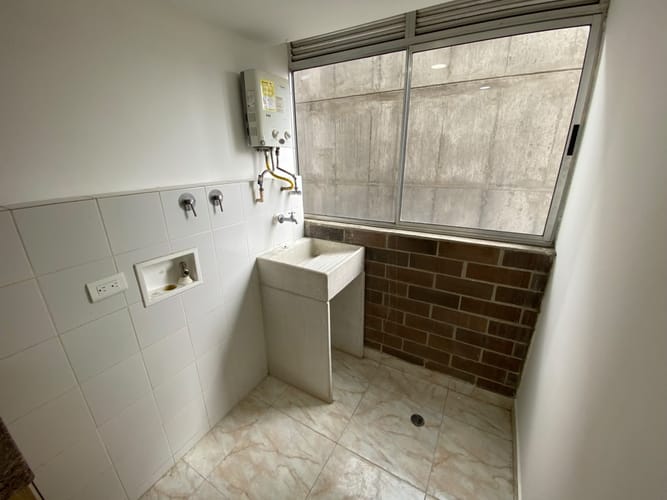 Apartamento de 3 alcobas en venta en Vereda La Doctora, Sabaneta, 59 m² · foto 11 de 18
