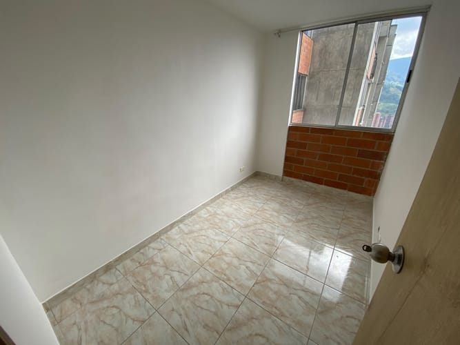 Apartamento de 3 alcobas en venta en Vereda La Doctora, Sabaneta, 59 m² · foto 13 de 18