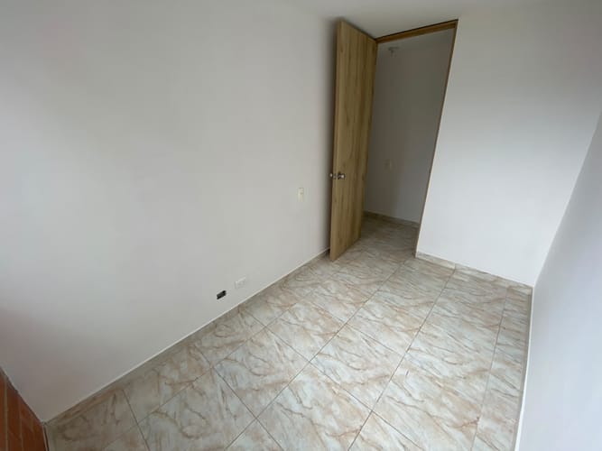 Apartamento de 3 alcobas en venta en Vereda La Doctora, Sabaneta, 59 m² · foto 16 de 18
