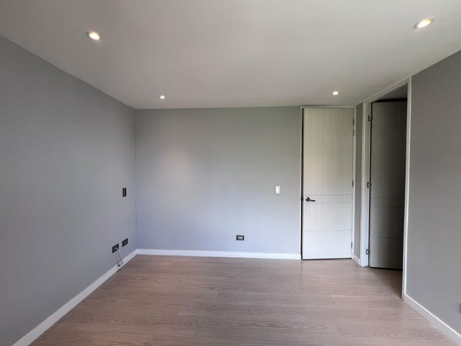 Apartamento de 2 alcobas en venta en El Poblado, Medellín, 80 m² · foto 7 de 16