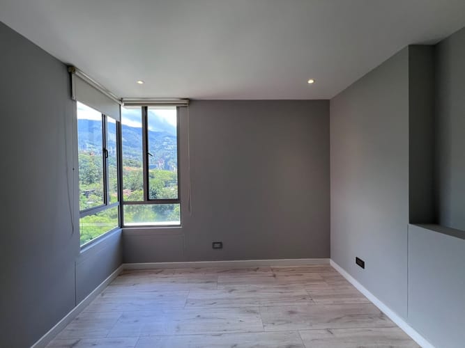 Apartamento de 2 alcobas en venta en El Poblado, Medellín, 80 m² · foto 12 de 16