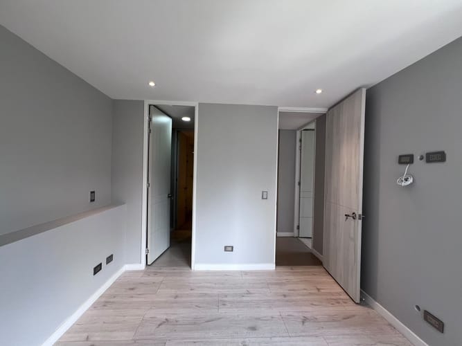 Apartamento de 2 alcobas en venta en El Poblado, Medellín, 80 m² · foto 13 de 16