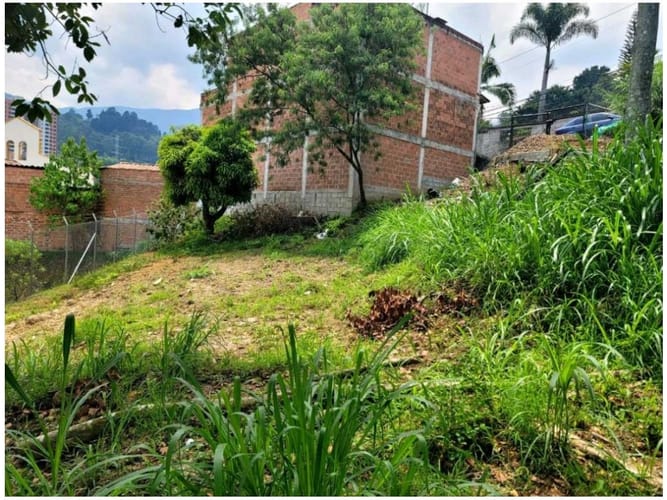 Lote en venta en El Salado, Envigado, 1260 m² · foto 5 de 7