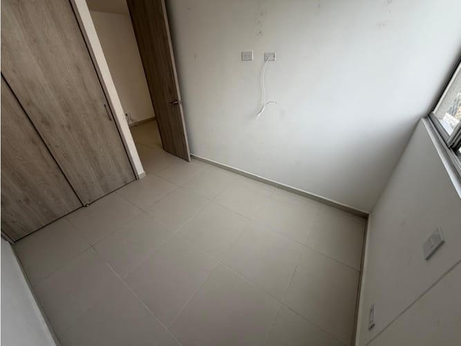 Apartamento de 3 alcobas en arriendo en Los Colores, Medellín, 85 m² · foto 10 de 15